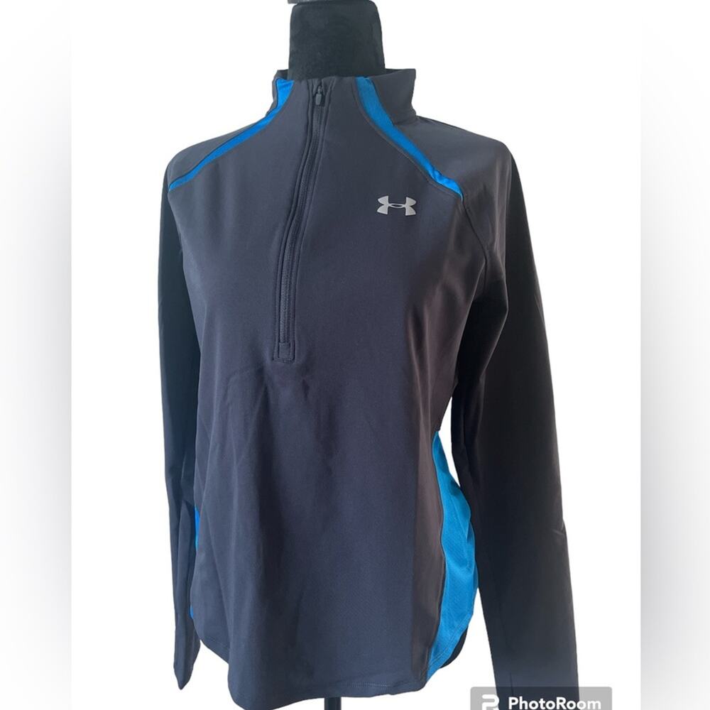 Under Armour X Run Heat Gear
Women's Size S 1/4 Zip Long Sleeve Shirt